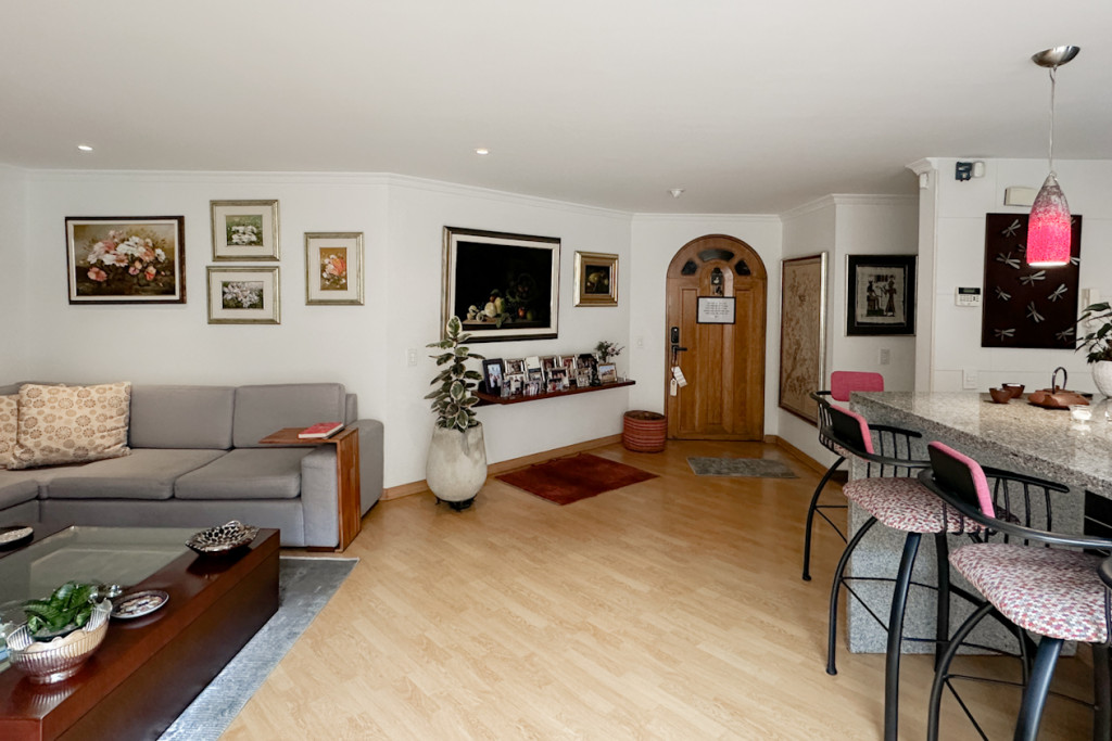 Apartamento en venta en San Patricio, Bogotá · foto 2 de 24