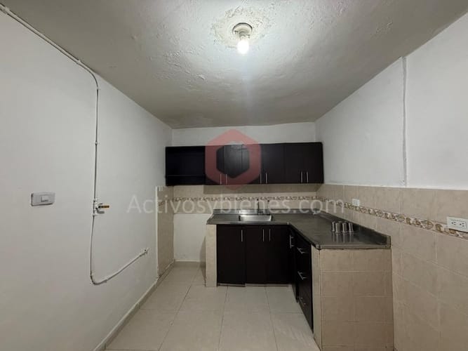 Apartamento de 3 alcobas en venta en Trinidad, Medellín, 108 m² · foto 2 de 20