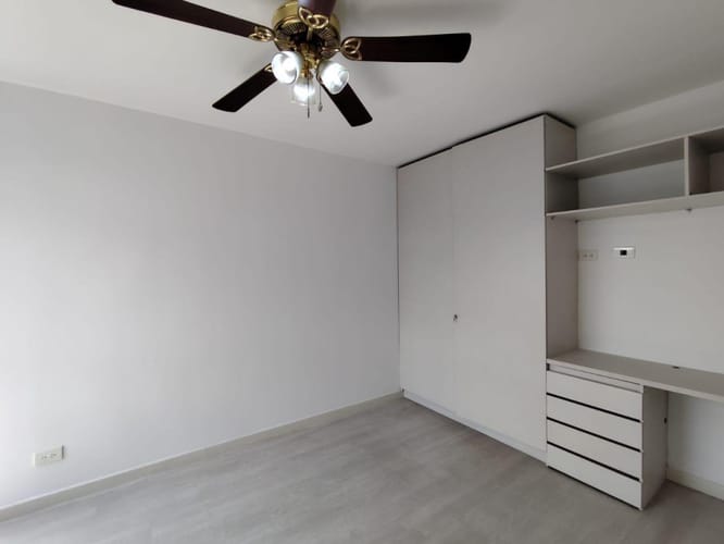 Apartamento de 4 alcobas en venta en El Poblado, Medellín, 159 m² · foto 9 de 24
