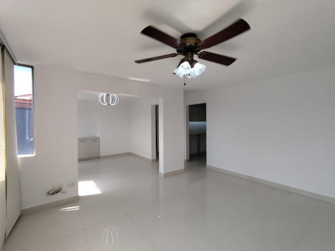 Apartamento de 4 alcobas en venta en El Poblado, Medellín, 159 m² · foto 22 de 24