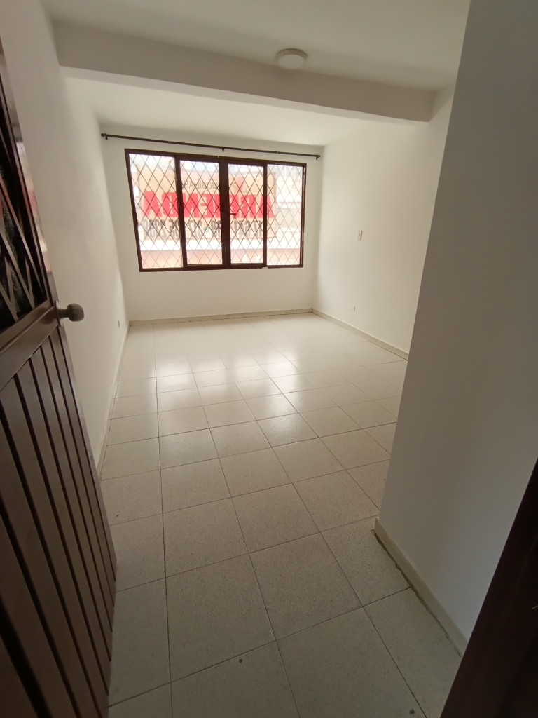 Apartamento en arriendo en Troncal, Cali · foto 8 de 15