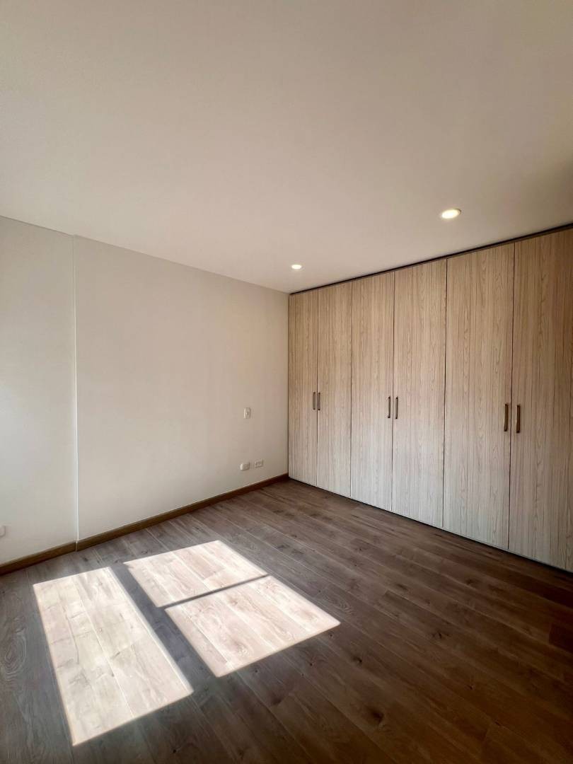 Apartamento en venta en Lagos De Torca, Bogotá · foto 6 de 10