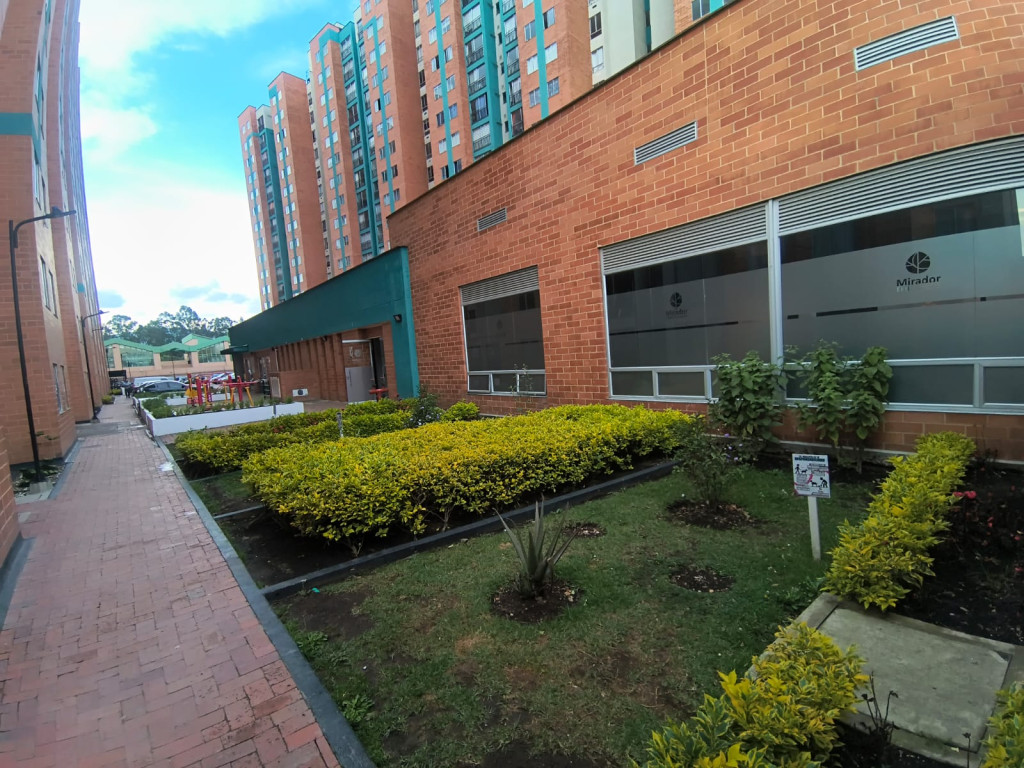 Apartamento en venta en Fontanar Del Río, Bogotá · foto 3 de 19