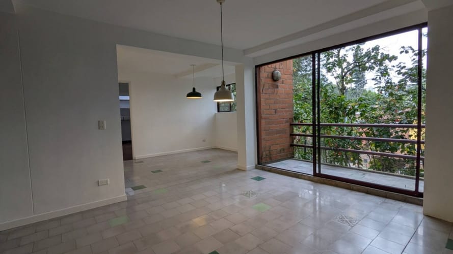 Apartamento de 1 alcoba en arriendo en Altos Del Poblado, Medellín, 75 m² · foto 3 de 12