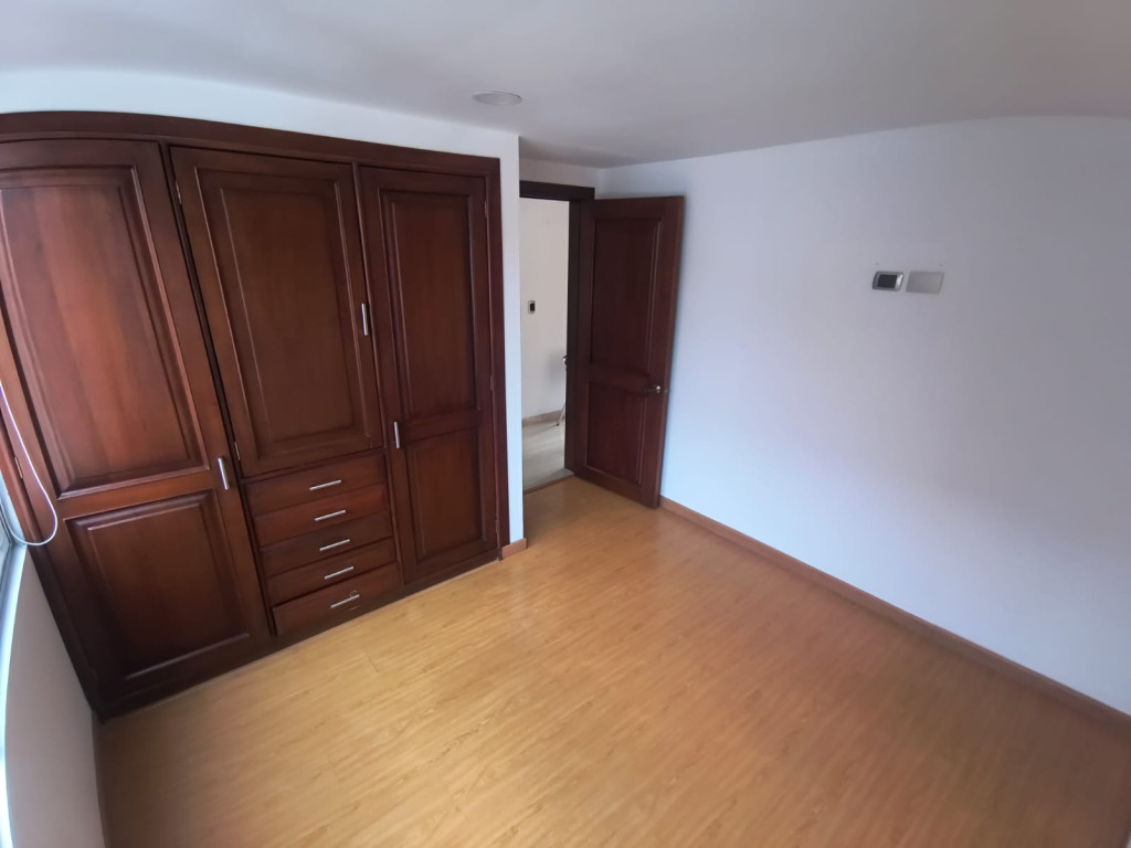 Apartamento en venta en Santa Barbara Central, Bogotá · foto 14 de 24