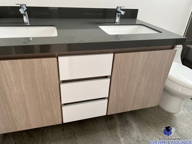 Apartamento de 3 alcobas en venta en Loma De Las Brujas, Envigado, 154 m² · foto 5 de 14
