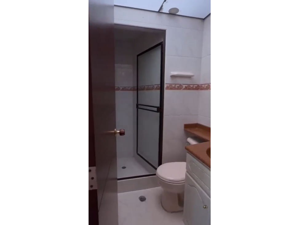 Apartamento en venta en Quinta Paredes, Bogotá · foto 4 de 17