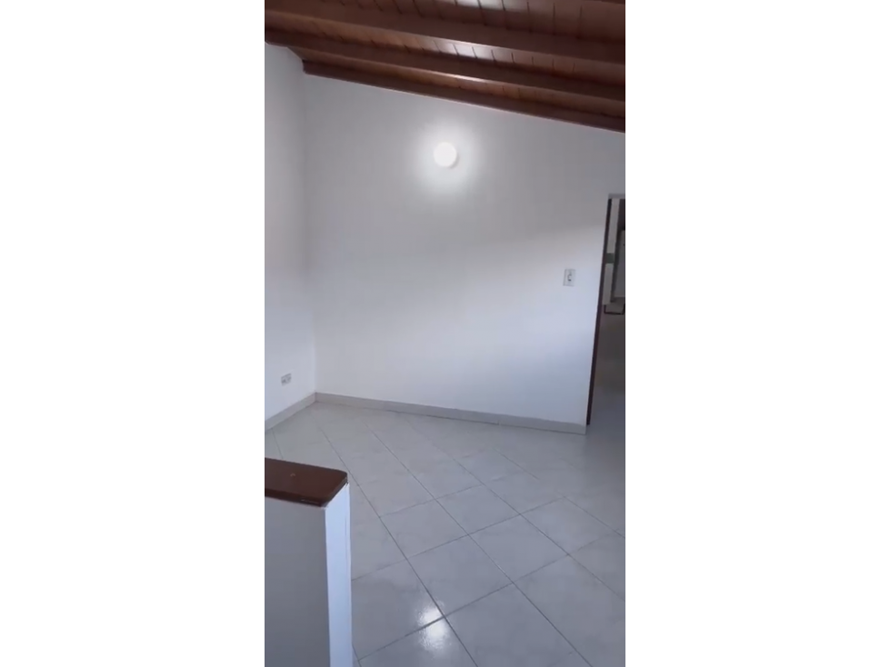 Apartamento en venta en Quinta Paredes, Bogotá · foto 7 de 17
