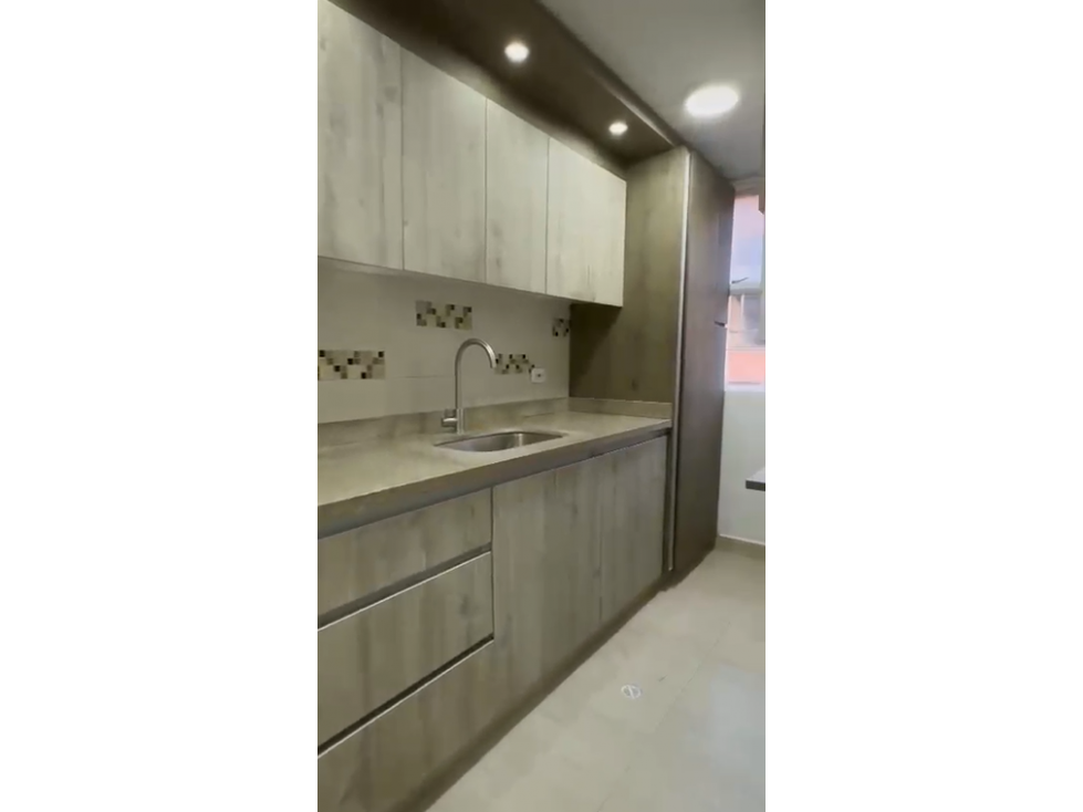 Apartamento en venta en Quinta Paredes, Bogotá · foto 12 de 17