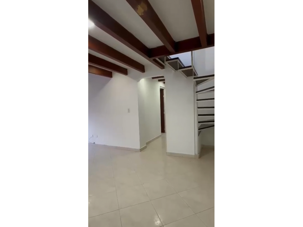 Apartamento en venta en Quinta Paredes, Bogotá · foto 14 de 17