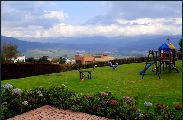 Casa de 3 alcobas en venta en Altos De Yerbabuena, Sopó, 380 m² · foto 11 de 13