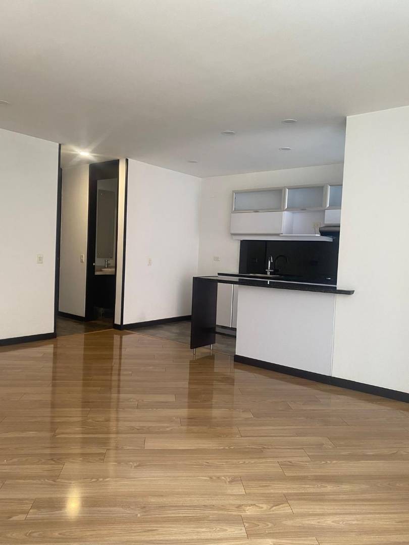 Apartamento en venta en Santa Barbara Occidental, Bogotá · foto 16 de 20