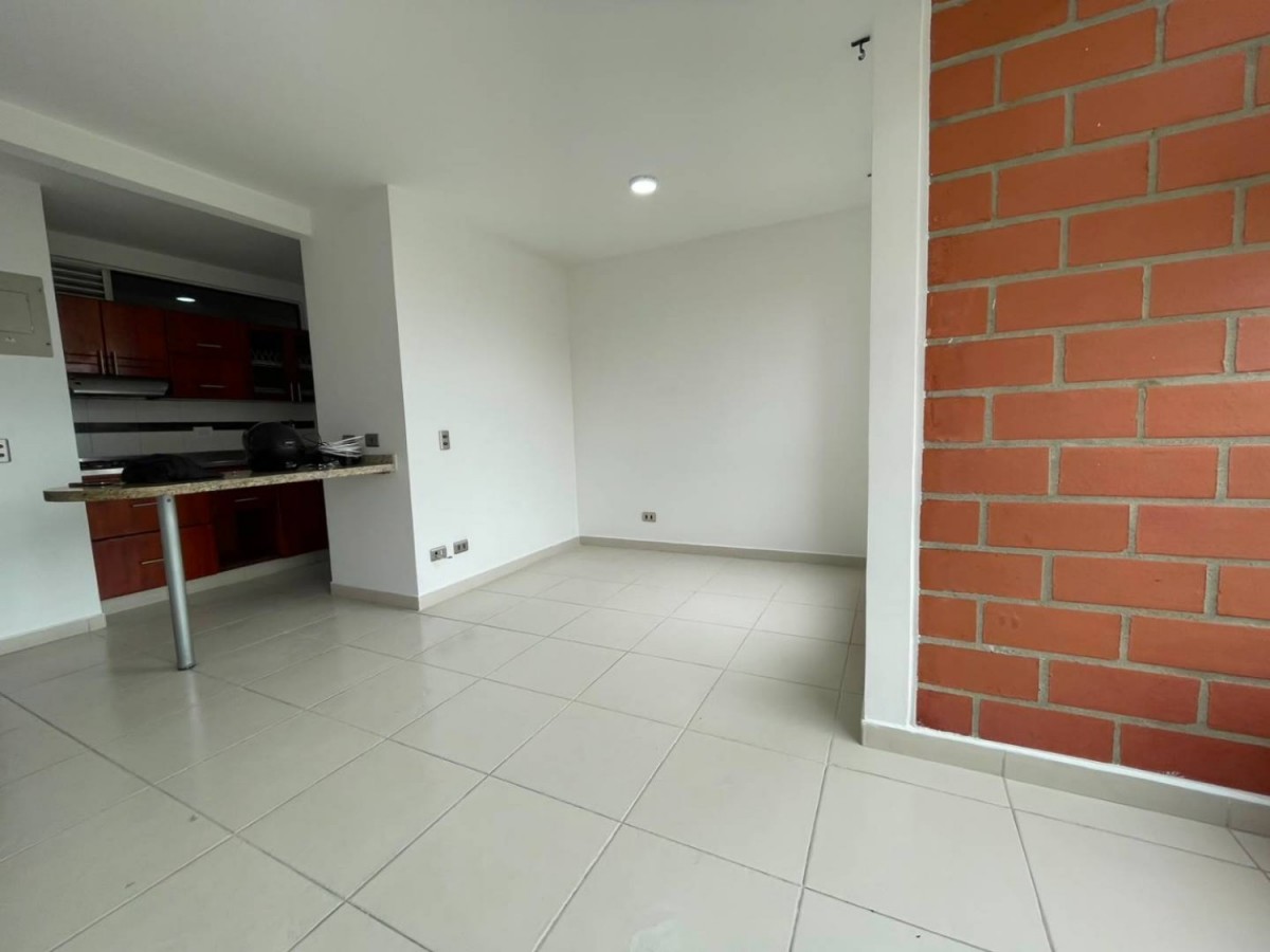 Apartamento en arriendo en Calasanz, Medellín · foto 3 de 12