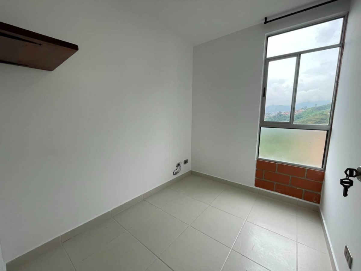 Apartamento en arriendo en Calasanz, Medellín · foto 6 de 12