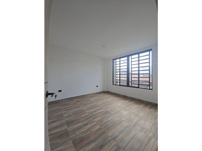 Casa de 3 alcobas en venta en Alamos, Armenia, 132 m² · foto 12 de 13