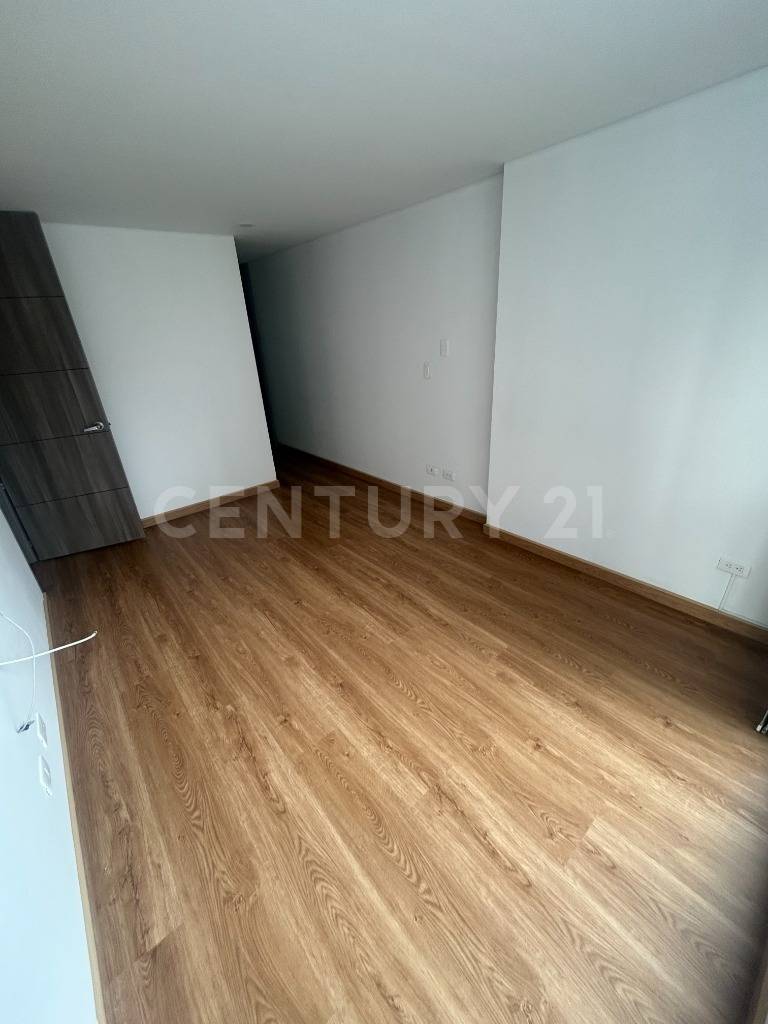 Apartamento en venta en La Soledad, Bogotá · foto 4 de 18