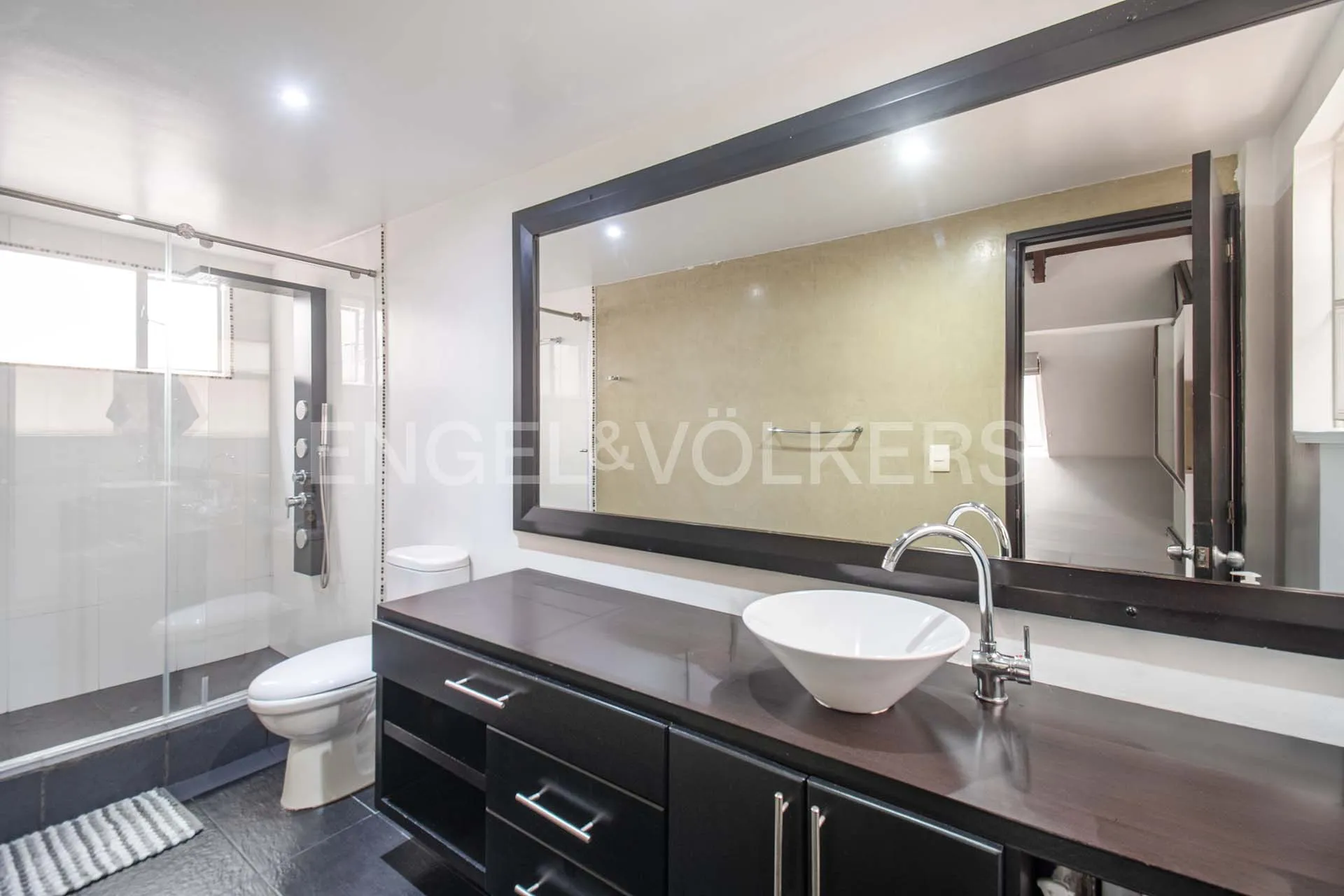 Casa en venta en Chicó Navarra, Bogotá · foto 11 de 15