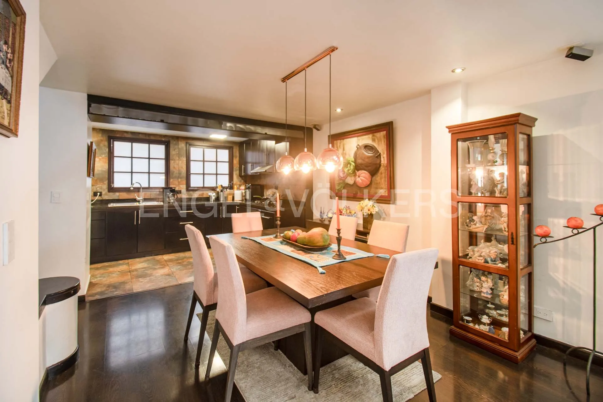 Casa en venta en Chicó Navarra, Bogotá · foto 4 de 15