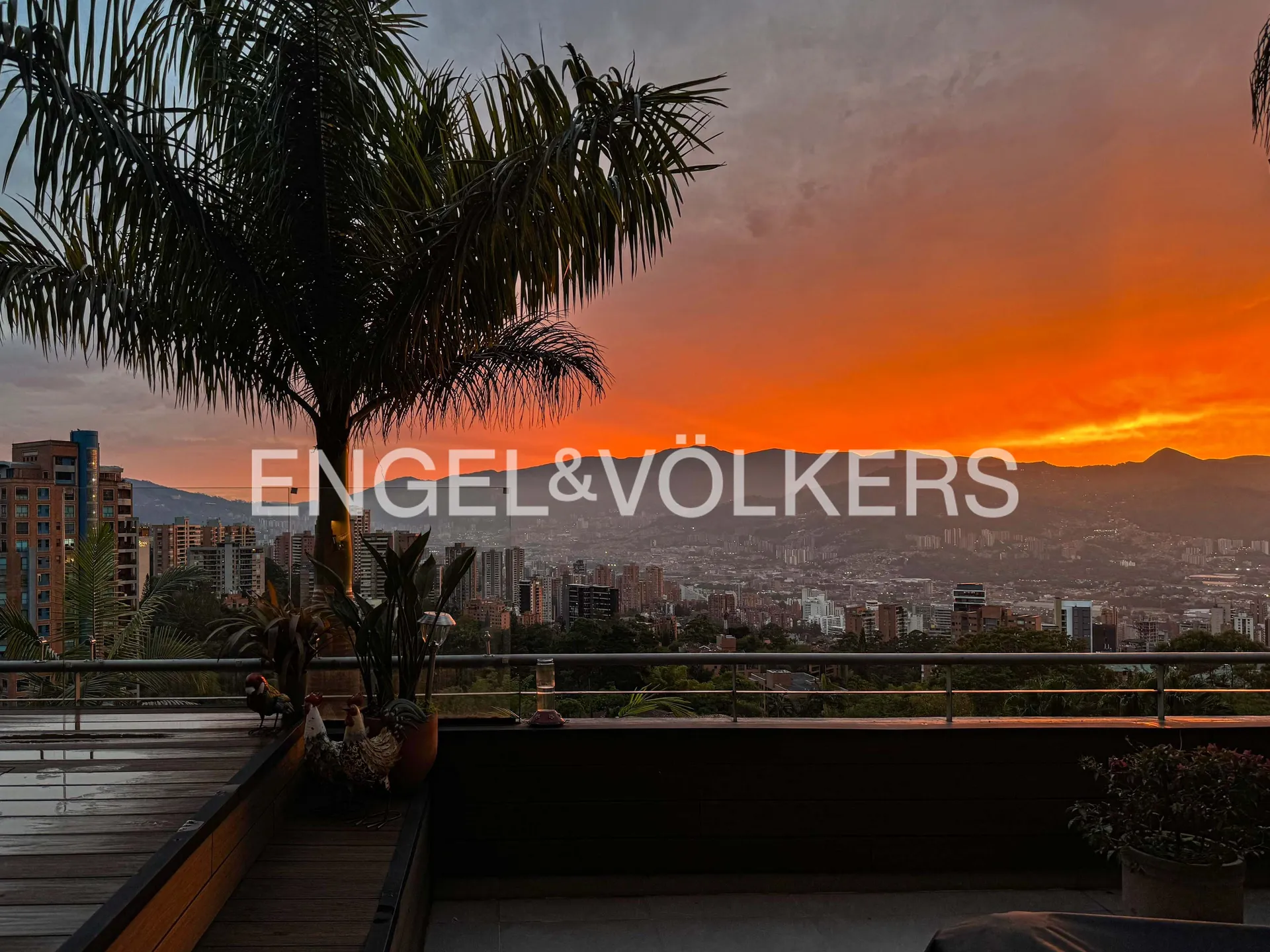 Apartamento en arriendo en Altos Del Poblado, Medellín · foto 10 de 10