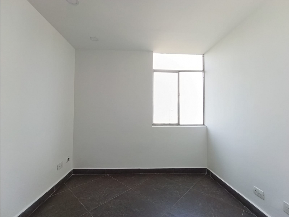 Apartamento en venta en Loma Del Indio, Medellín · foto 9 de 11