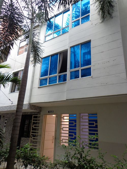 Apartamento en venta en Hacienda La Meseta, Girón, 39 m² · foto 2 de 16