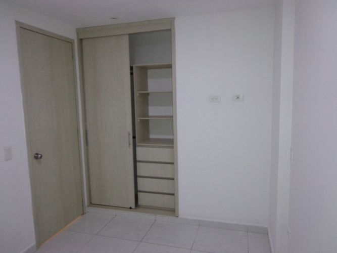 Apartamento en venta en Hacienda La Meseta, Girón, 39 m² · foto 15 de 16