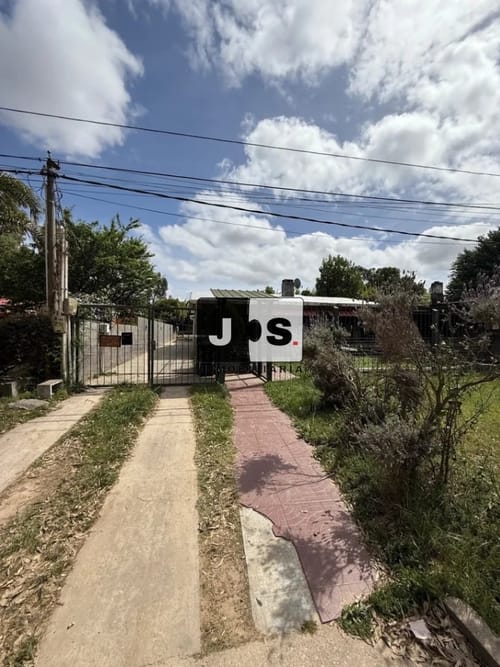 Alquiler de casa de 2 dormitorios en Solymar c/cochera · Photo 2