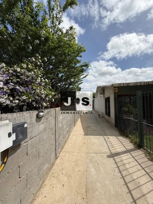 Alquiler de casa de 2 dormitorios en Solymar c/cochera · Photo 4