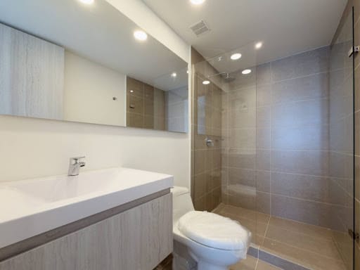 Apartamento de 2 alcobas en venta en El Poblado, Medellín, 73 m² · foto 9 de 24