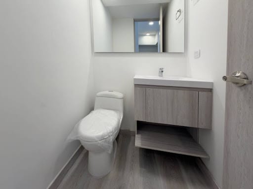 Apartamento de 2 alcobas en venta en El Poblado, Medellín, 73 m² · foto 16 de 24