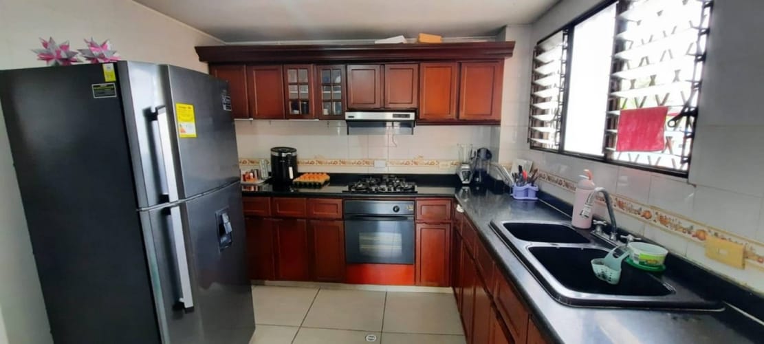 Apartamento de 3 alcobas en venta en Antiguo Campestre, Bucaramanga, 120 m² · foto 2 de 8