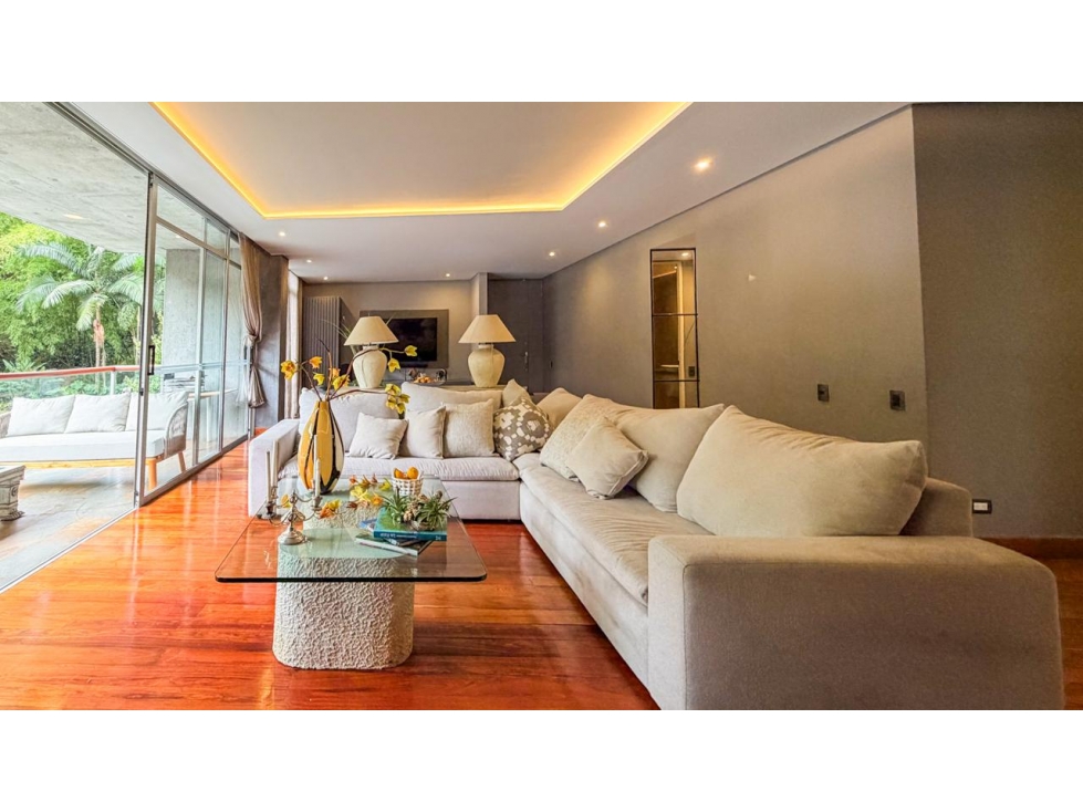 Apartamento en arriendo en El Poblado, Medellín · foto 4 de 24