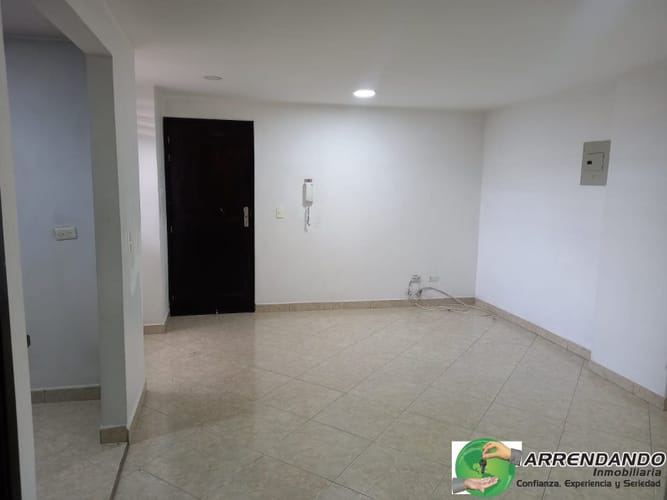 Apartamento de 3 alcobas en venta en Las Brisas, Itagüí, 72 m² · foto 2 de 13