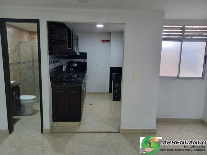 Apartamento de 3 alcobas en venta en Las Brisas, Itagüí, 72 m² · foto 3 de 13