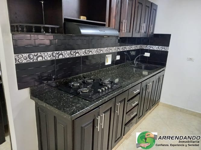 Apartamento de 3 alcobas en venta en Las Brisas, Itagüí, 72 m² · foto 5 de 13