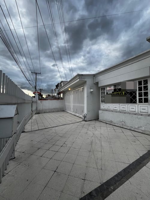 Casa de 5 alcobas en venta en Malibu, Bogotá, 420 m² · foto 2 de 24