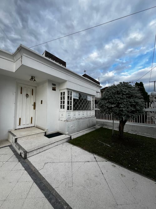 Casa de 5 alcobas en venta en Malibu, Bogotá, 420 m² · foto 3 de 24