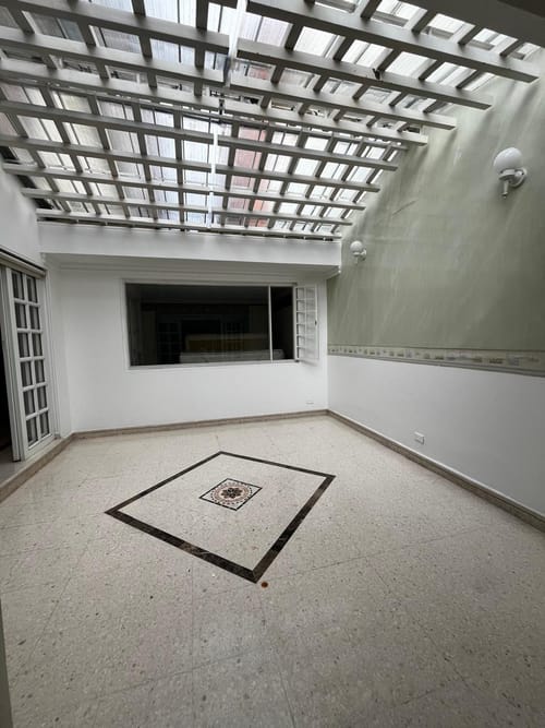 Casa de 5 alcobas en venta en Malibu, Bogotá, 420 m² · foto 8 de 24