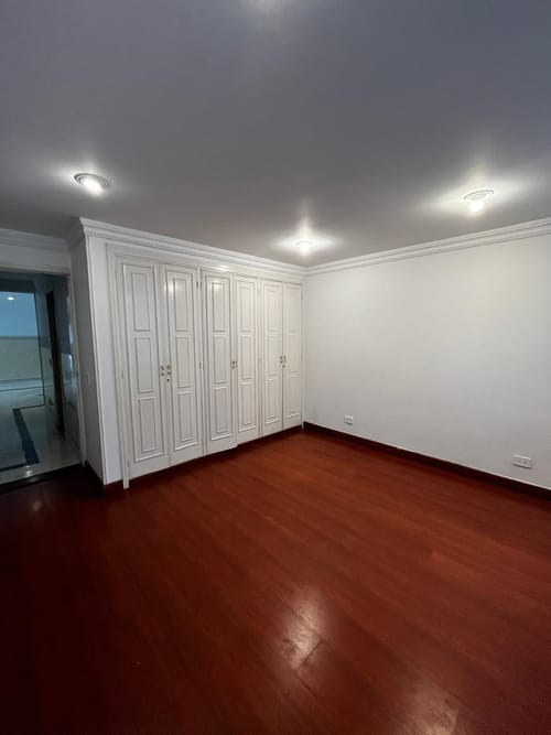 Casa de 5 alcobas en venta en Malibu, Bogotá, 420 m² · foto 19 de 24