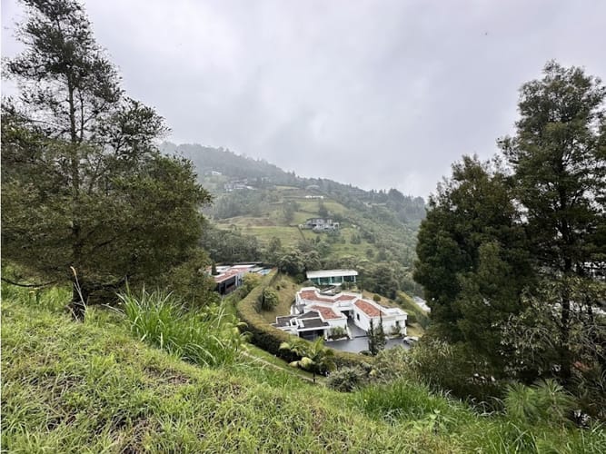 Lote en venta en Vía Las Palmas, Envigado, 5543 m² · foto 9 de 14
