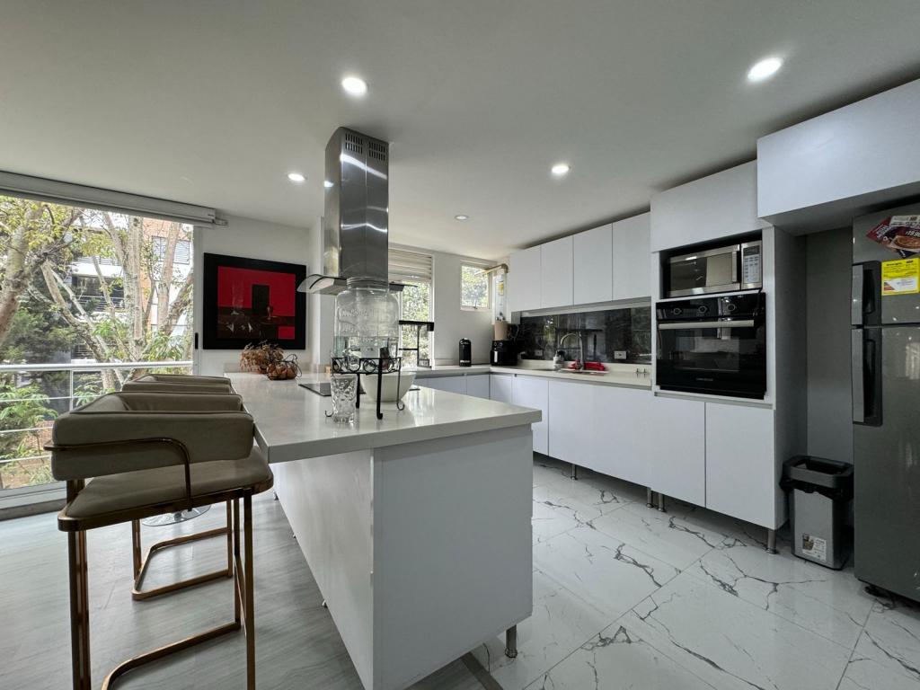 Apartamento en venta en Cedritos, Bogotá · foto 4 de 14