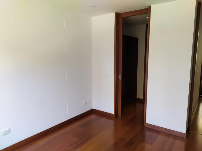 Apartamento en venta en Santa Barbara, Bogotá · foto 9 de 24