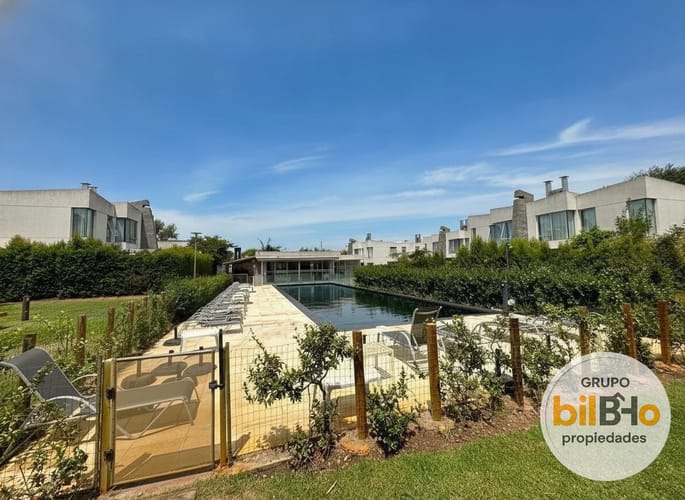 ALQUILER DE CASA EN COMPLEJO GREENS, 3dormitorios y 3 baños en Barra de Carrasco · Foto 3