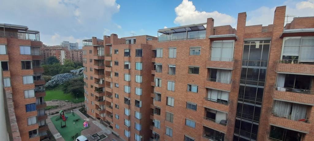 Apartamento en venta en Mazuren, Bogotá · foto 5 de 24