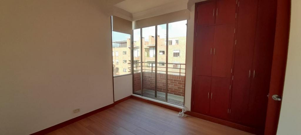 Apartamento en venta en Mazuren, Bogotá · foto 17 de 24