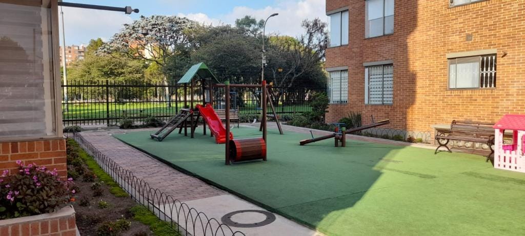 Apartamento en venta en Mazuren, Bogotá · foto 23 de 24