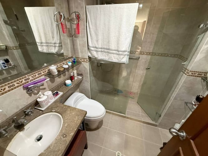Apartamento de 3 alcobas en venta en Cabecera Del Llano, Bucaramanga, 128 m² · foto 11 de 13