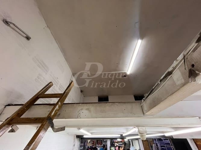 Local en arriendo en Guayaquil, Medellín, 16 m² · foto 2 de 6