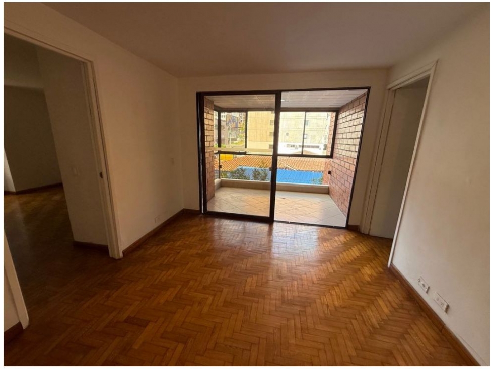 Apartamento en venta en El Poblado, Medellín · foto 4 de 24