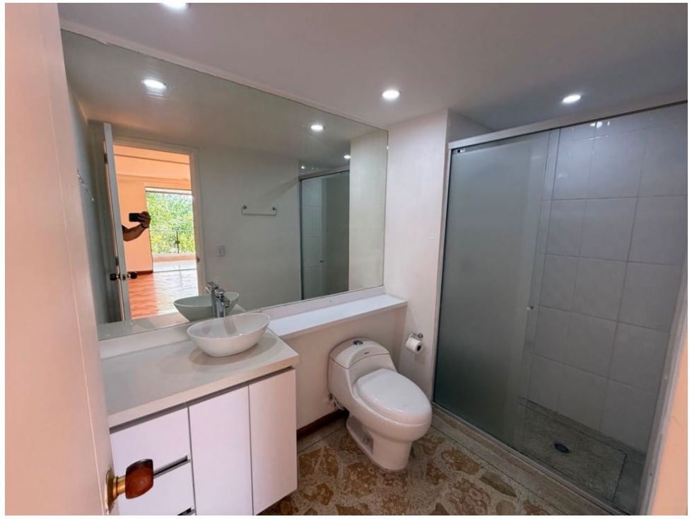 Apartamento en venta en El Poblado, Medellín · foto 12 de 24
